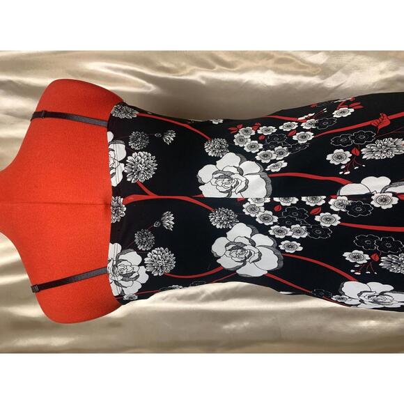 Vintage Trixxi Multi-Layered Dark Romantic Floral Maxi Dress - Picture 6 of 9